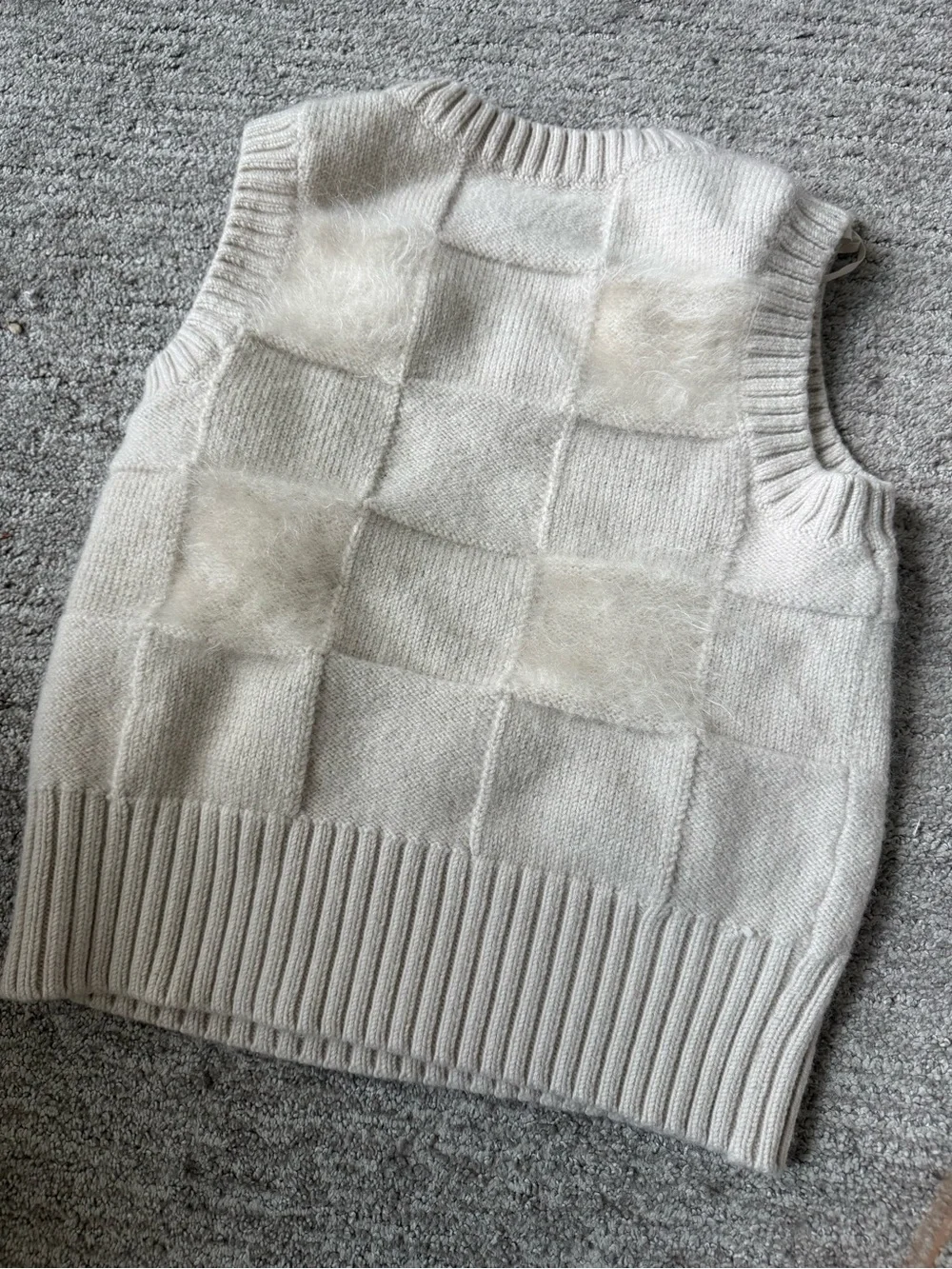 COS Soft Cream V-Neck Knit Sweater